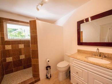 Beautiful Six Bedroom on Trou Rolland Bay