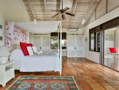 Fully Staffed Estate in St Lucia