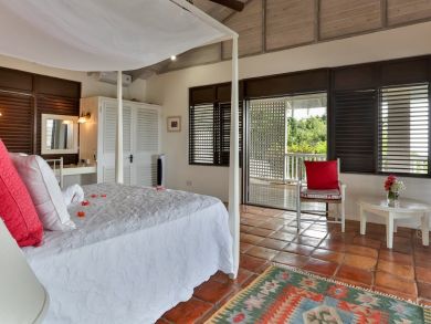 Fully Staffed Estate in St Lucia