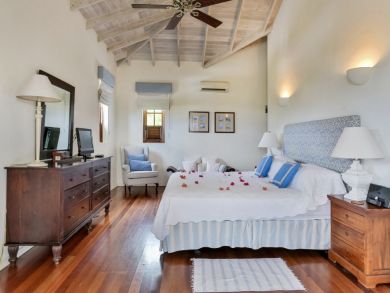 Fully Staffed Estate in St Lucia