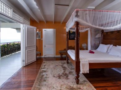 St. Lucia Home 943042 St. Lucia Home 943042