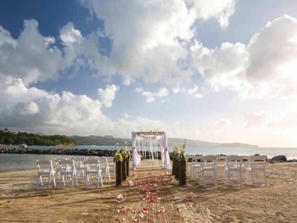 St Lucia Luxury Vacation Villa Short Walk to Beach