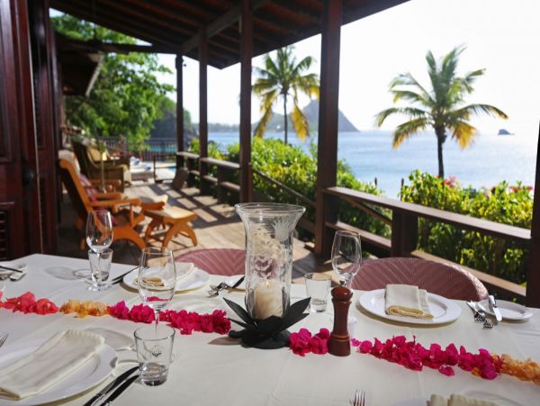 Oceanfront 4 Bedroom Home Sleeps 8 Guests in St. Lucia