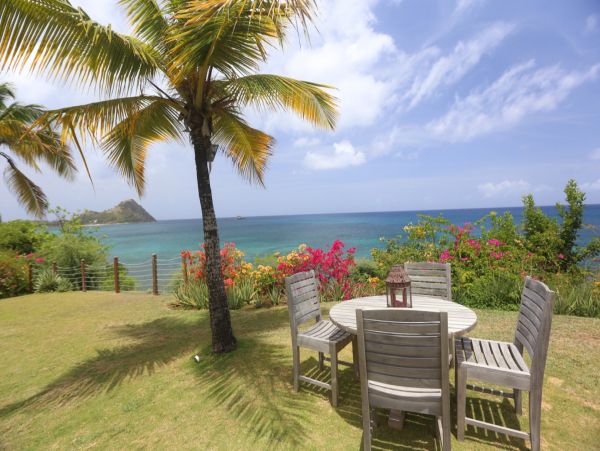 Oceanfront 4 Bedroom Home Sleeps 8 Guests in St. Lucia