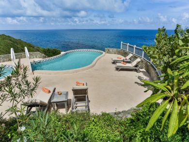 Large 4 Bedroom Ocean View Estate