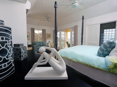 Large 4 Bedroom Ocean View Estate