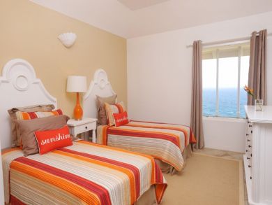 Large 4 Bedroom Ocean View Estate