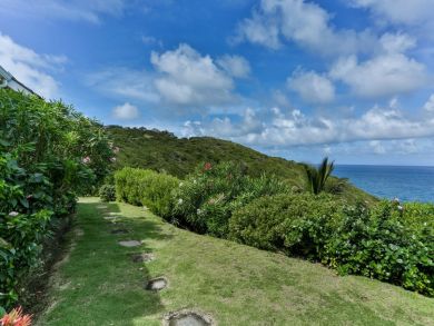 Large 4 Bedroom Ocean View Estate