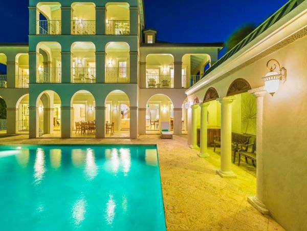 On Beach Turks and Caicos Vacation Home Private Pool