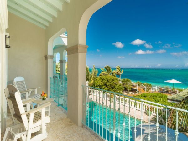 On Beach Turks and Caicos Vacation Home Private Pool