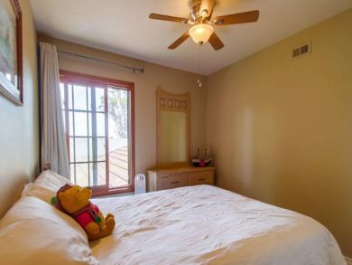 Private 4 Bedroom Family Home with Hot Tub & Huge Back Yard