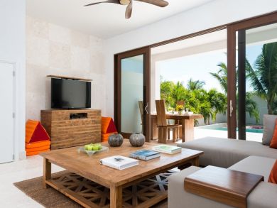 Turks And Caicos Home 943128