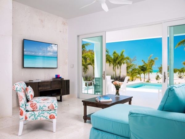 Romantic Villa for Two on Taylor Bay Beach