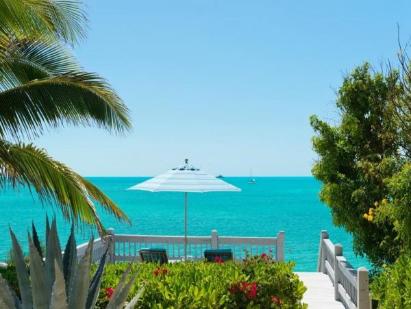 Turks & Caicos Luxury Villa Overlooking Sapodilla Bay