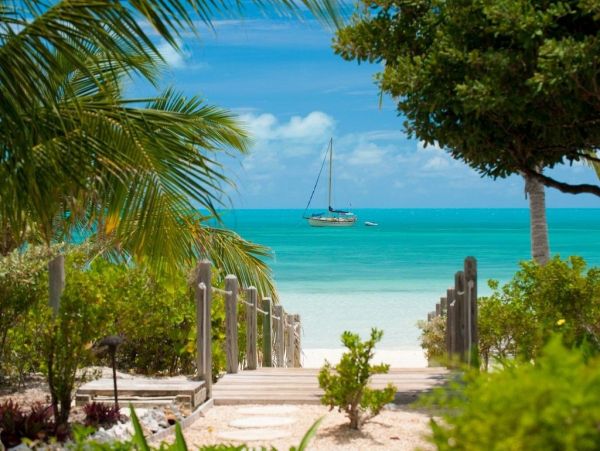 Turks & Caicos Luxury Villa Overlooking Sapodilla Bay