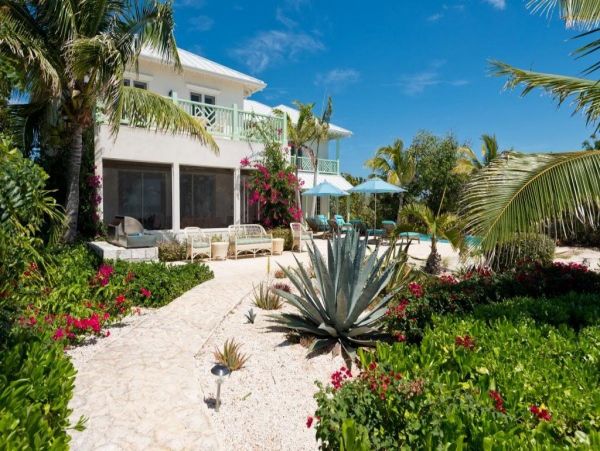 Turks & Caicos Luxury Villa Overlooking Sapodilla Bay