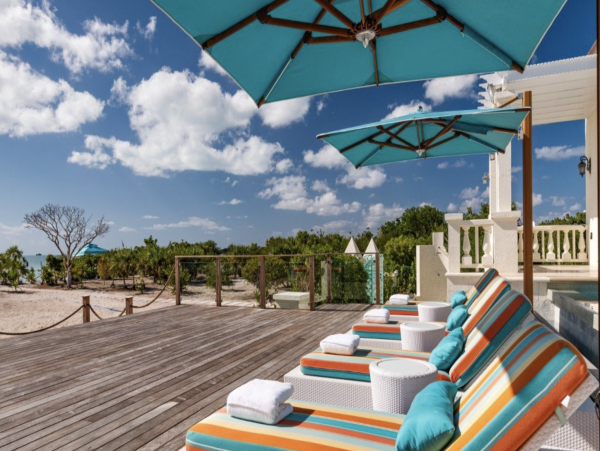 Gorgeous Beach Front Home with 4 Bedrooms