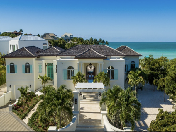 Gorgeous Beach Front Home with 4 Bedrooms
