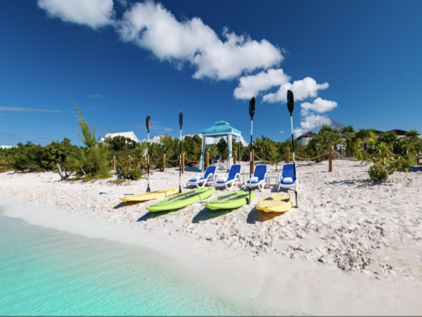 Gorgeous Beach Front Home with 4 Bedrooms