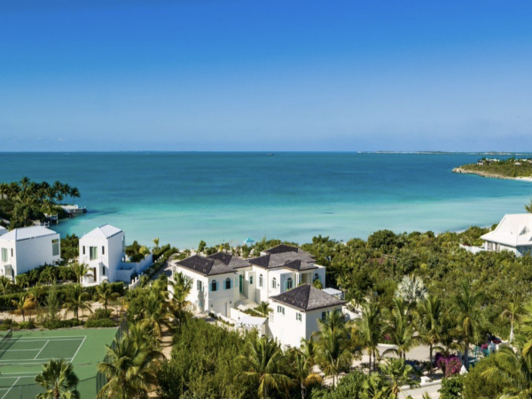 Gorgeous Beach Front Home with 4 Bedrooms