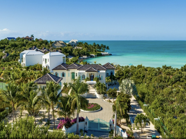 Gorgeous Beach Front Home with 4 Bedrooms