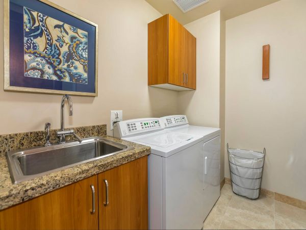 Stunning Views Wailea Luxury Vacation Condo Sleeps 7 Guests