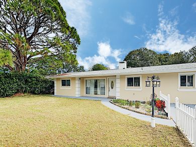 Anna Maria Island Vacation Pool Home Sleeps 8 Guests
