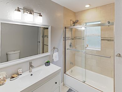 Anna Maria Island Vacation Pool Home Sleeps 8 Guests