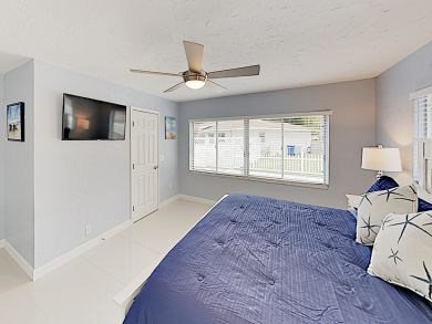 Anna Maria Island Vacation Pool Home Sleeps 8 Guests