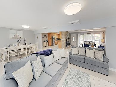 Anna Maria Island Vacation Pool Home Sleeps 8 Guests
