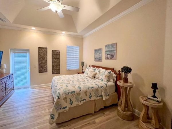 Naples 4 Bedroom Home Private Heated Saltwater Pool & Lanai