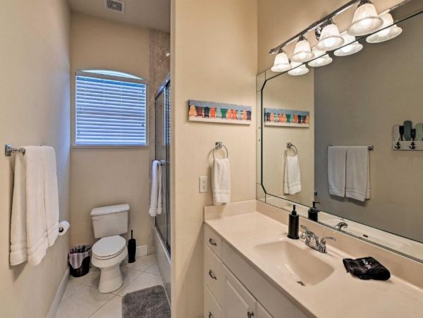 Naples 4 Bedroom Home Private Heated Saltwater Pool & Lanai