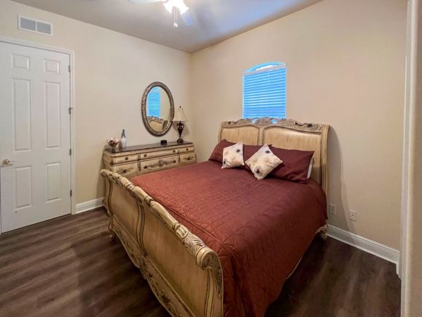 Naples 4 Bedroom Home Private Heated Saltwater Pool & Lanai