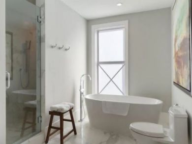 Naples Vacation Rental Sleeps 10 Guests Short Walk to Beach