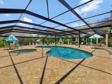 Peaceful Third Floor Two Bedroom Getaway Communal Pool & Spa