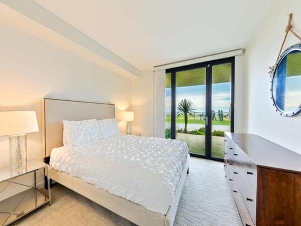 Beachfront Three Bedroom Rental Condo in Ocean Beach