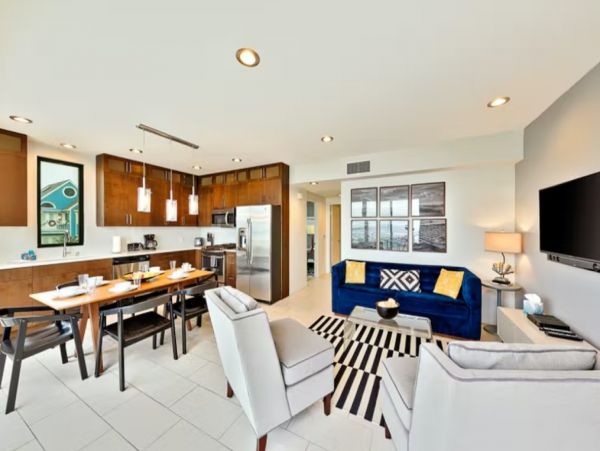 Beachfront Three Bedroom Rental Condo in Ocean Beach
