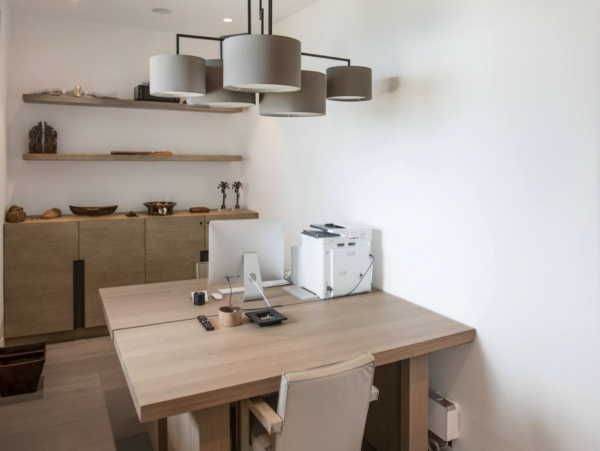 State of the Art 6 Bedroom Beachfront Villa