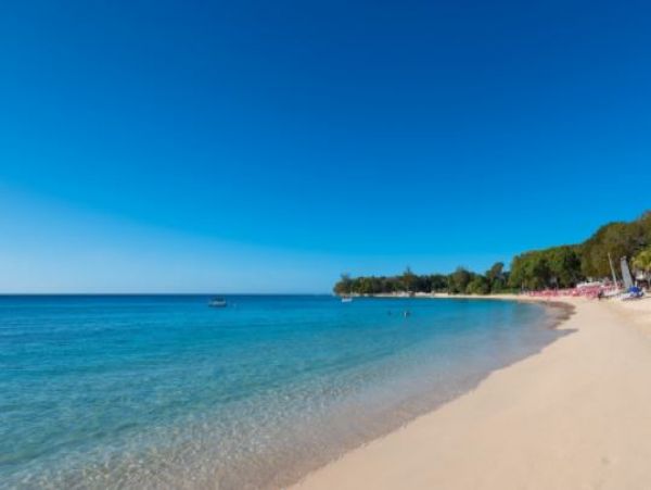 St. James Luxury Villa with Pool Main House & Cottage