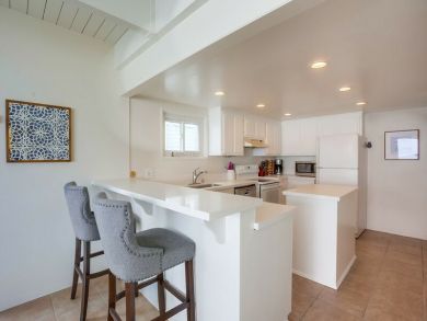 Oceanfront Three Bedroom Vacation Condo in Mission Beach