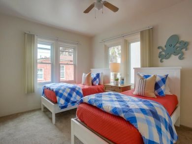 Oceanfront Three Bedroom Vacation Condo in Mission Beach