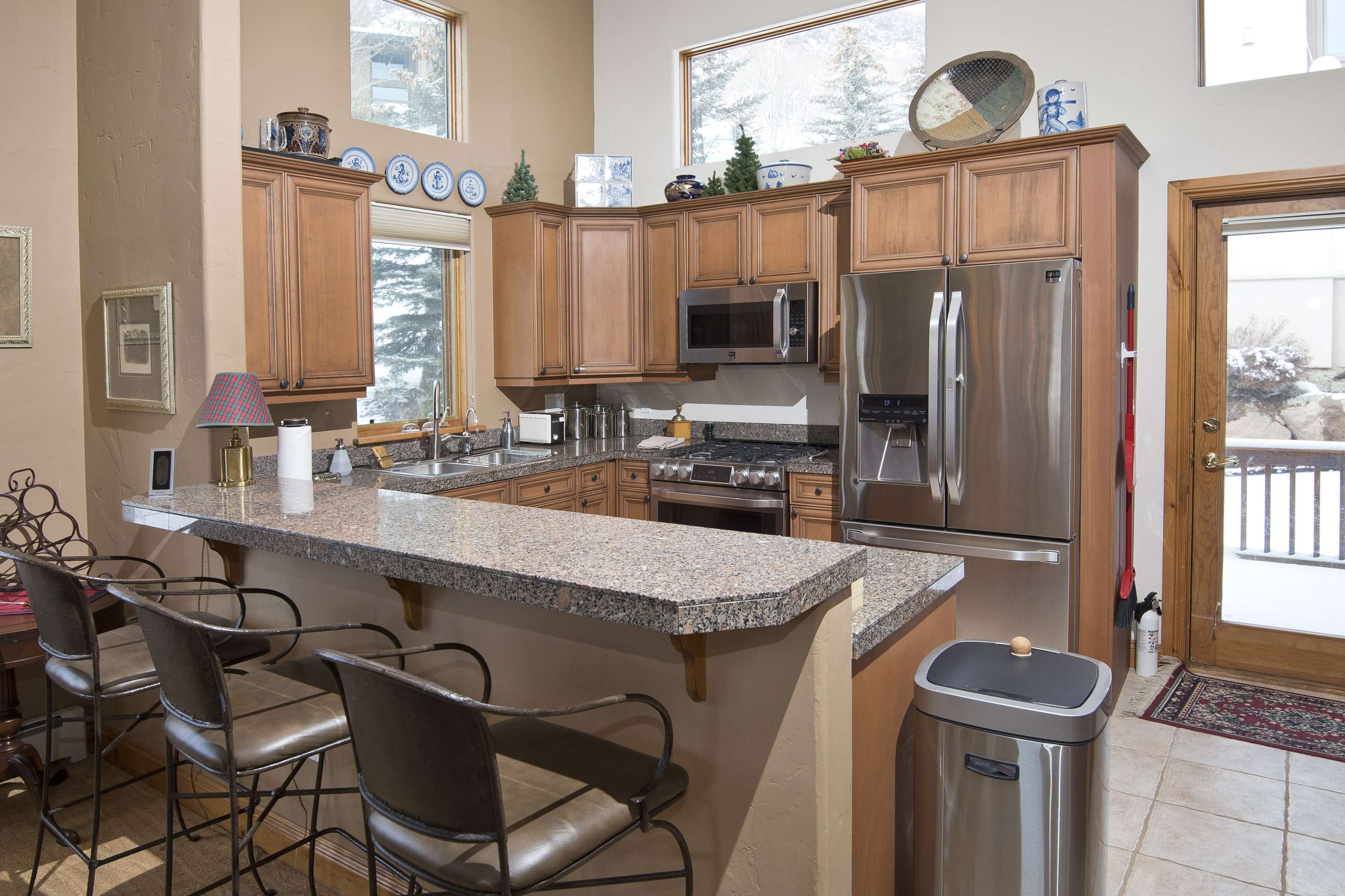 Mountain View Three Bedroom Townhome in Vail Sleeps 6