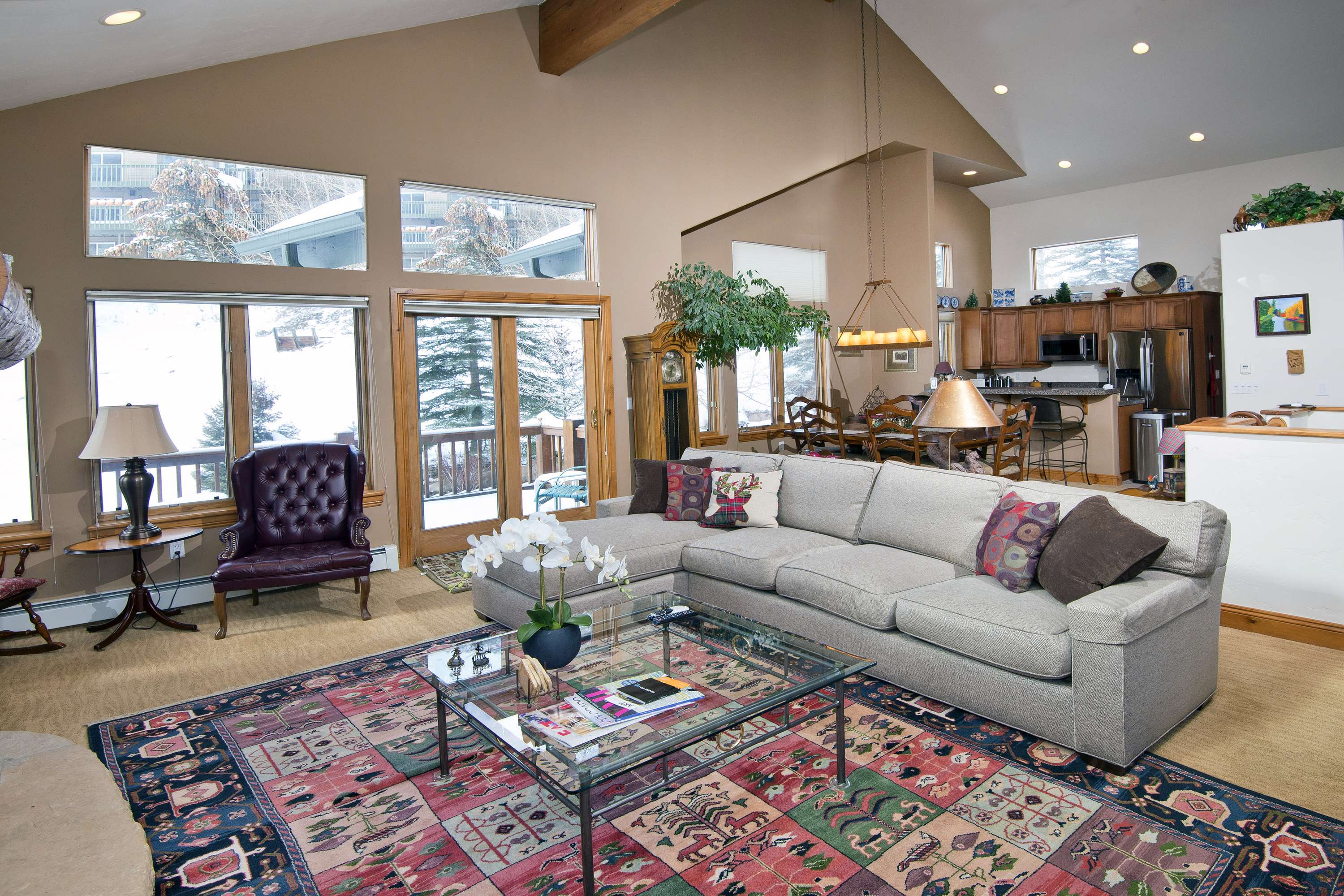 Mountain View Three Bedroom Townhome in Vail Sleeps 6