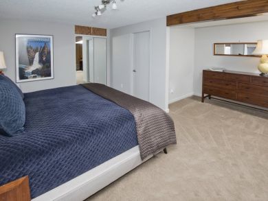 Vail Four Bedroom Mountain View Home with Private Hot Tub