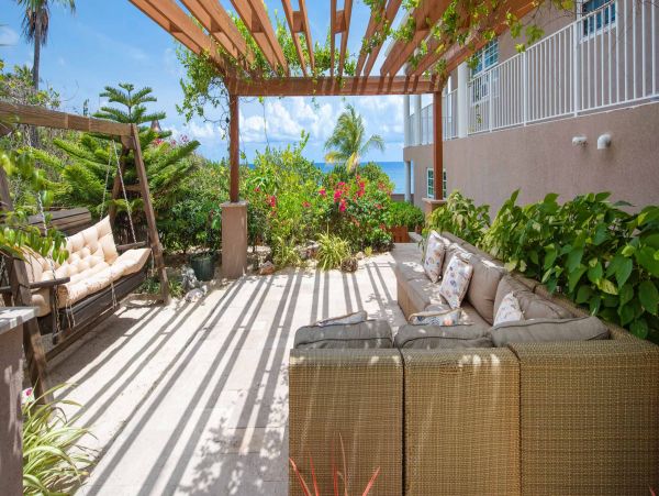 Luxury Cayman Islands Vacation Rental - Caribbean Oceanfront Villa
