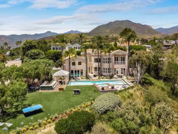 Luxury Malibu Estate Home - Sleeps 8 Guests