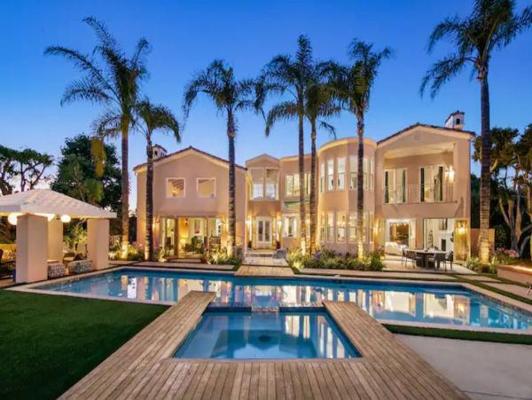 Luxury Malibu Estate Home - Sleeps 8 Guests
