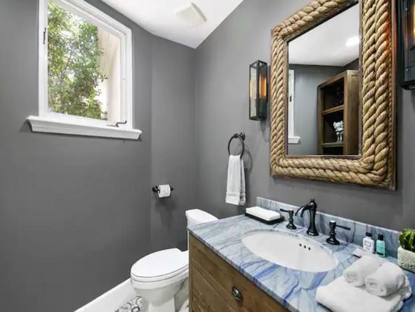 Luxury Malibu Estate Home - Sleeps 8 Guests