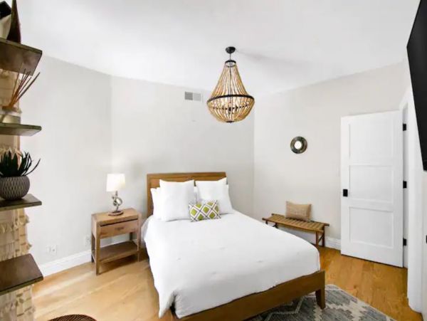 Luxury Malibu Estate Home - Sleeps 8 Guests