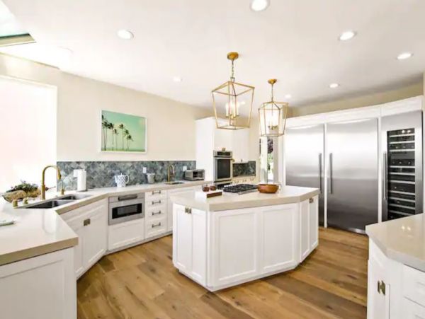 Luxury Malibu Estate Home - Sleeps 8 Guests